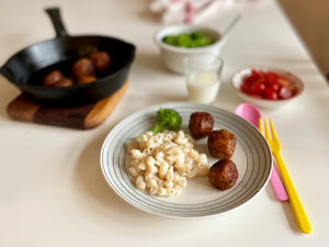 Stuvade makaroner med tillbehör