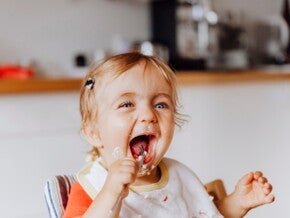 Barn 8 och 11 månader ofta intresserat av nya smaker Barn 8 och 11 månader ofta intresserat av nya smaker